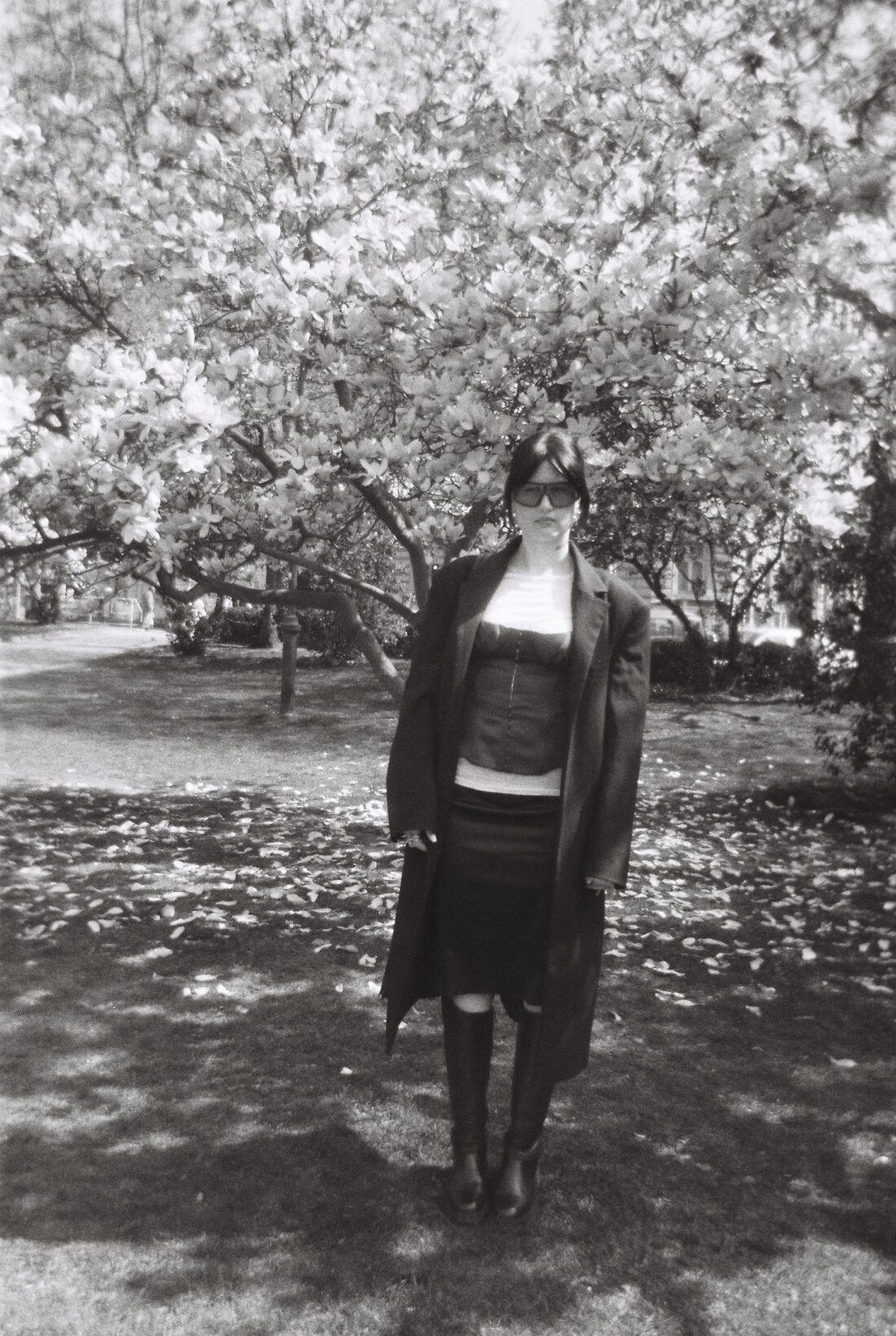 Kinol ReCamera Negra – Black & White Disposable Camera - Buy with free scanning included