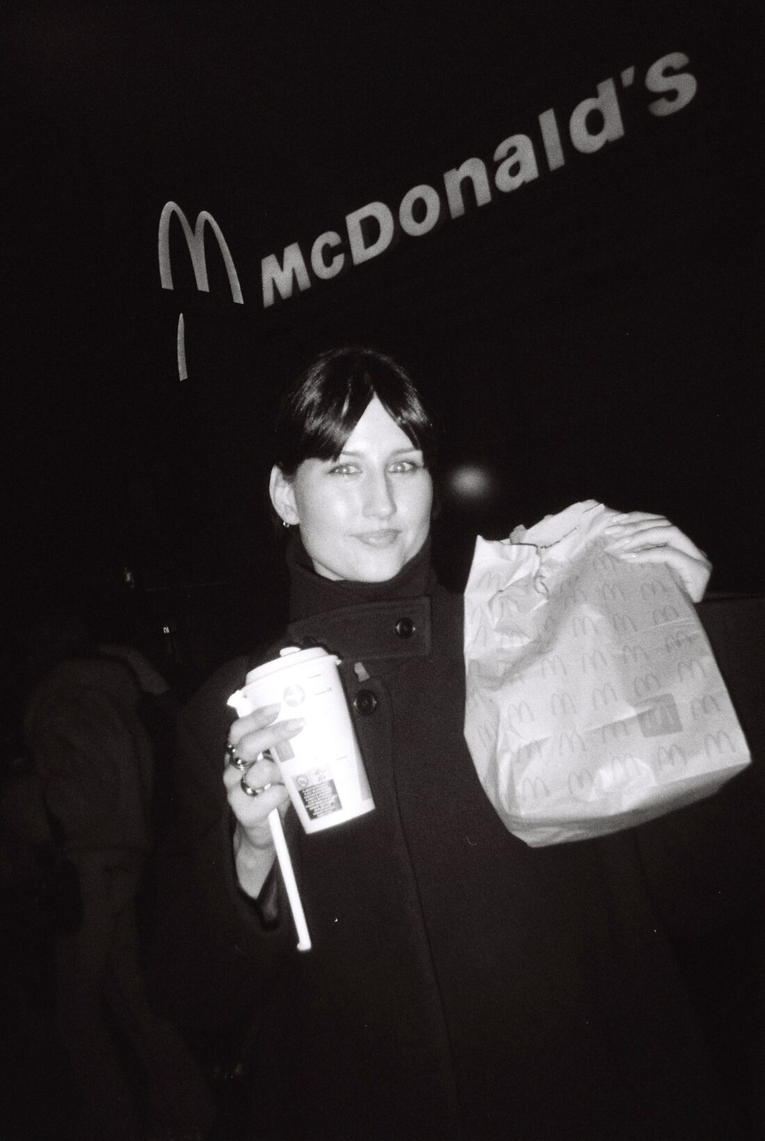 Kinol ReCamera Negra – Black & White Disposable Camera - Free development and scanning